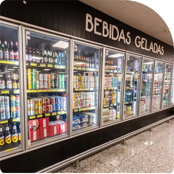 PORTA BALCAO DE ALUMINIO 1600X2100 3P