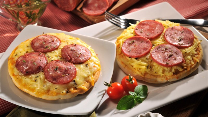MINI PIZZA DE CALABRESA
