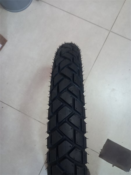 PNEU 90 90-18 TITAN FAN YBR TRAS R34 TT RINALDI