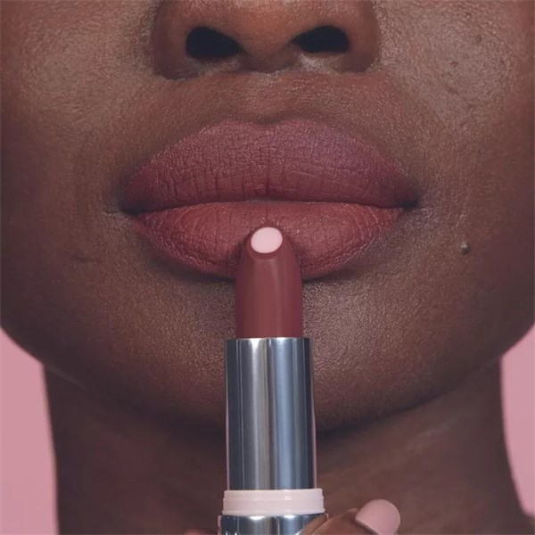 AVON HYDRAMATIC BATOM MATTE NUDE INTENSO 3,6G