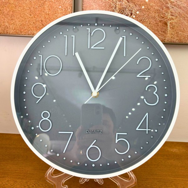 RELOGIO DE PAREDE CINZA 30CM PLASTICO SILENCIOSO DECORACAO MODERNA CASA AMBIENTES R.01996