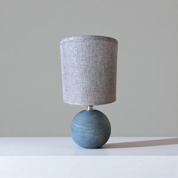 LUMINÁRIA ABAJUR DE MESA BASE CERAMICA ESFERICA CINZA R.01992