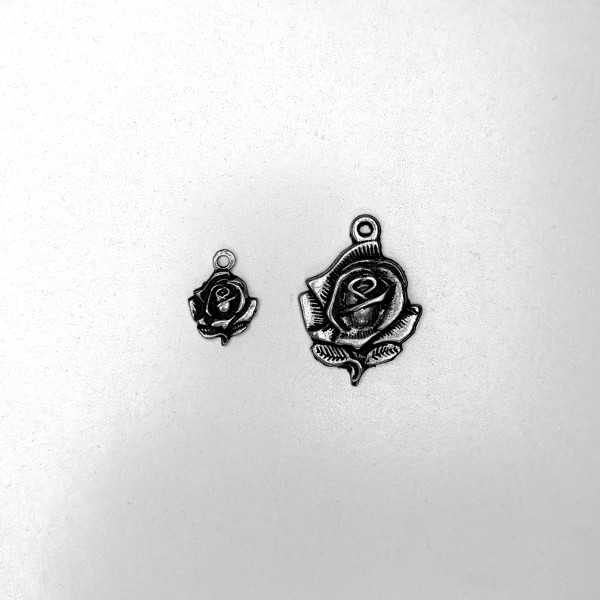 Rosa 25mm - Pingente em Zamac