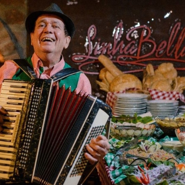 Noite Italiana na Cantina Linha Bella – Tradição e Emoção