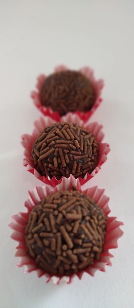 BRIGADEIRO TRADICIONAL DE CHOCOLATE