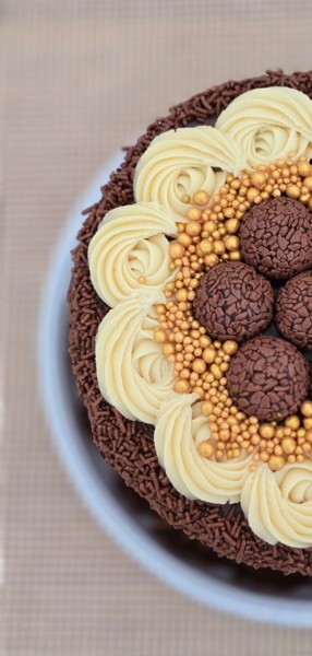 TORTA CASADIHO MASSA DE CHOC. MEIO AMARGO 20 PESSOAS