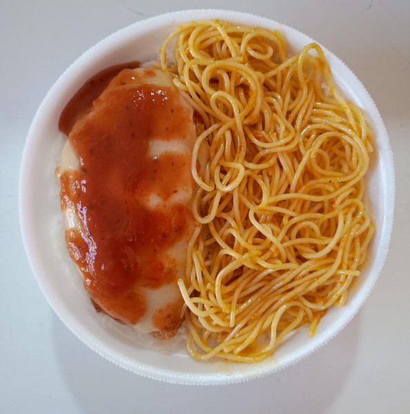 Steak de frango a parmegiana