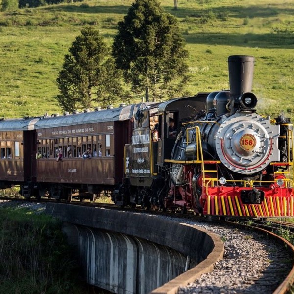 Tour Maria Fumaça Privativo – Experiência Exclusiva na Serra Gaúcha