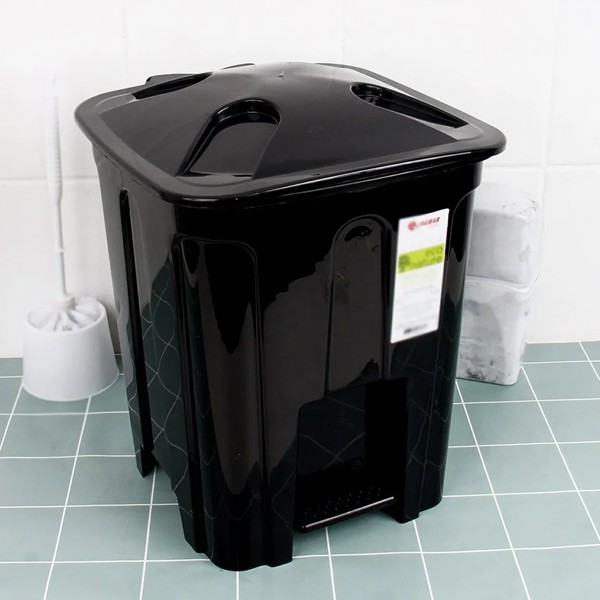 LIXEIRA COM PEDAL 12 LITROS ECO PRETA JAGUAR R.31176