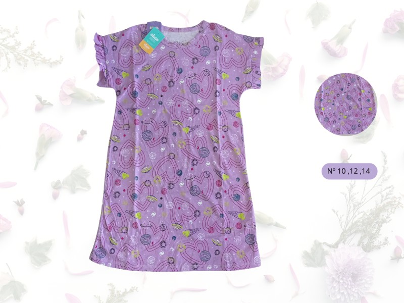 CAMISOLA  FEMININA LILÁS CORAÇÕES E PLANETAS