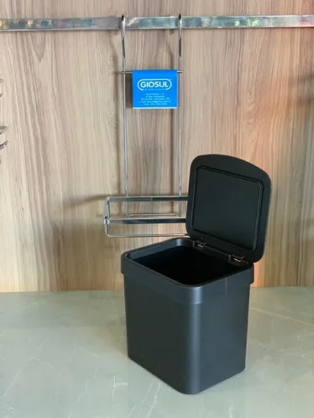 LIXEIRA SUSPENSA PIATINA GIOSUL - PRETA 4332