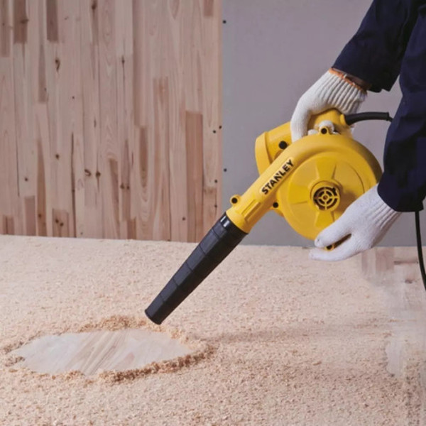 SOPRADOR ELETRICO COM 600W STANLEY - STPT600-B2 220V