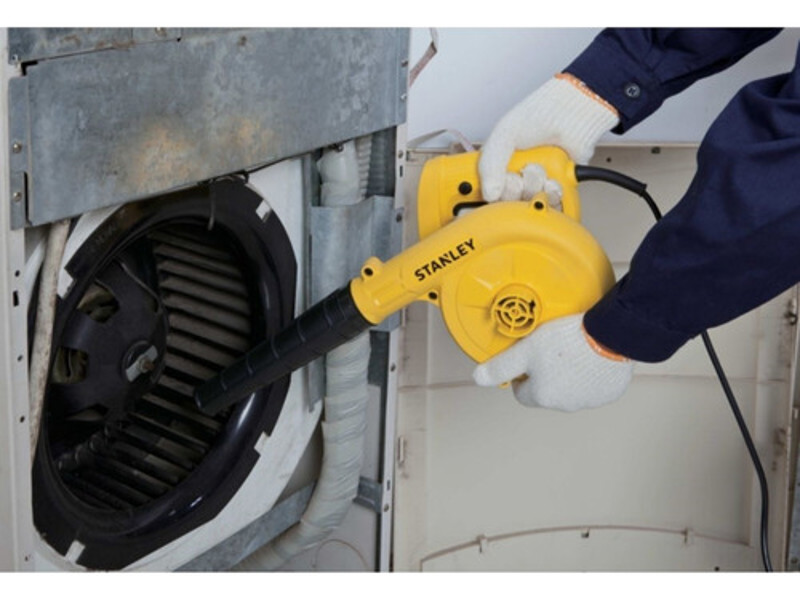 SOPRADOR ELETRICO COM 600W STANLEY - STPT600-B2 220V