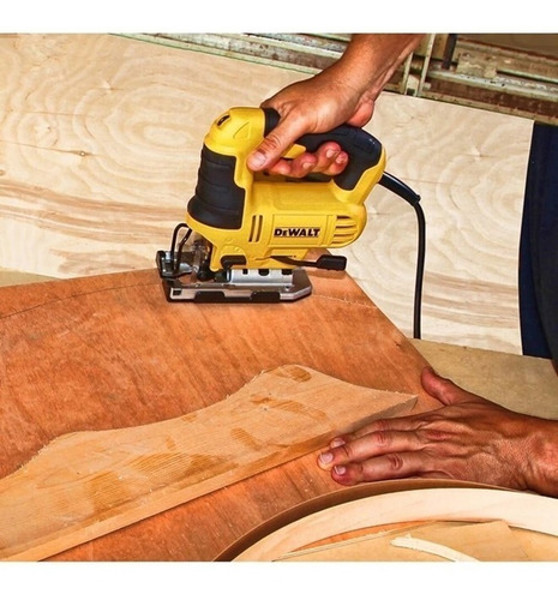 SERRA TICO TICO ORBITAL COM 650W DEWALT - DWE300 - VOLTAGEM: 220V