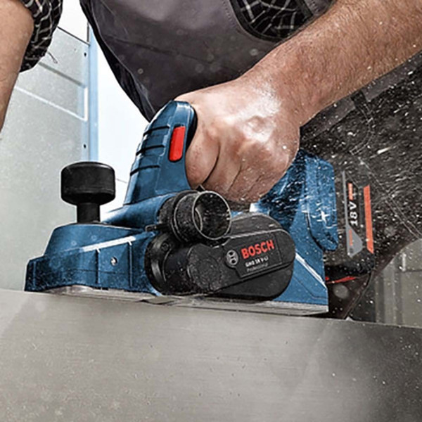 PLAINA A BATERIA 18V 82MM GHO 18V-LI BOSCH - 06015A03D0000