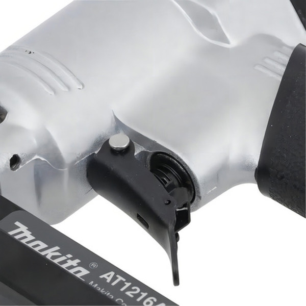 GRAMPEADOR PNEUMATICO 6-16MM MAKITA - AT1216AZ