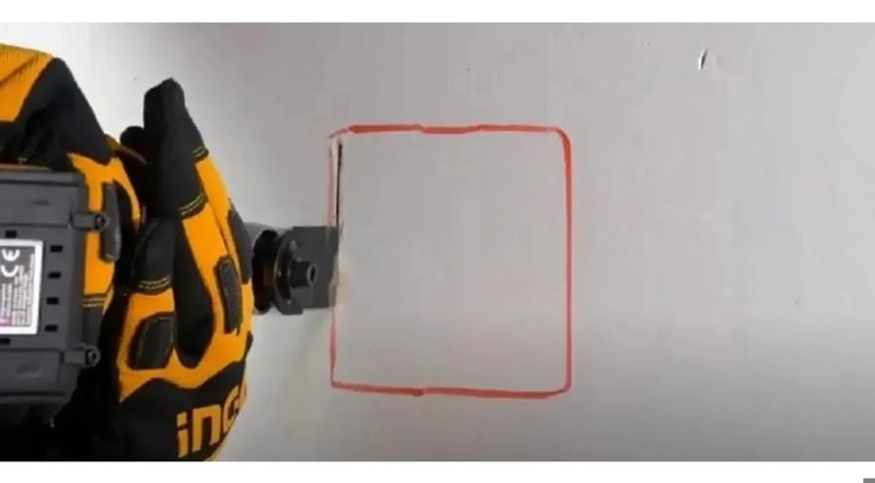 MULTIFERRAMENTA OSCILANTE BATERIA 20V INGCO - CMLI2022