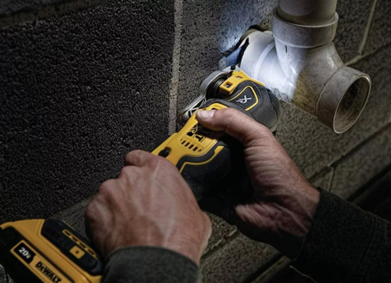 MULTIFERRAMENTA OSCILANTE BATERIA 20V DEWALT - DCS356B