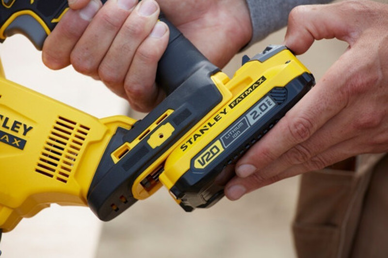 SERRA TICO TICO A BATERIA 20V COMPLETA COM MALETA STANLEY - SCJ600D1K-BR