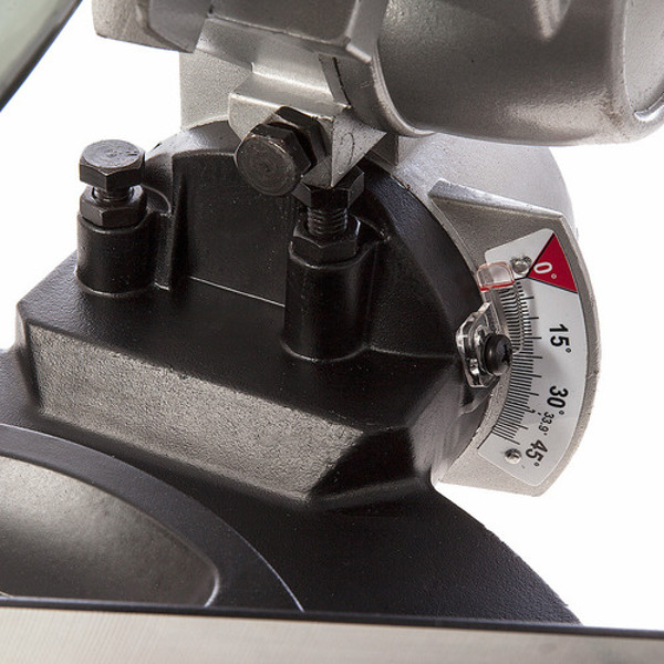 Serra Meia Esquadria Makita MLS100 – 10", 1500W, Corte Preciso e Profissional em Madeira e Alumínio  A Serra Meia Esquadria Makita MLS100 foi projetada para oferecer cortes precisos e confiáveis em tr ...