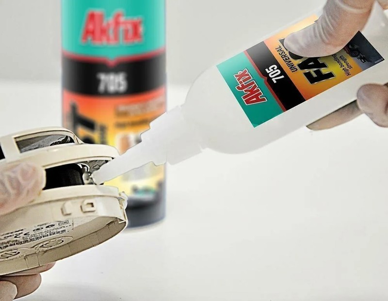 KIT MDF COM COLA INSTANTANEA DE 100G / 400ML AKFIX - 705