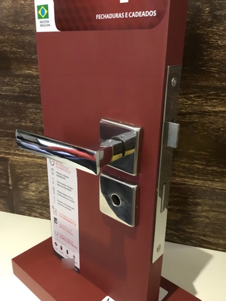 FECHADURA DE BANHEIRO "117" COM ROSETA QUADRADA 3F - 740B117CR CROMADA