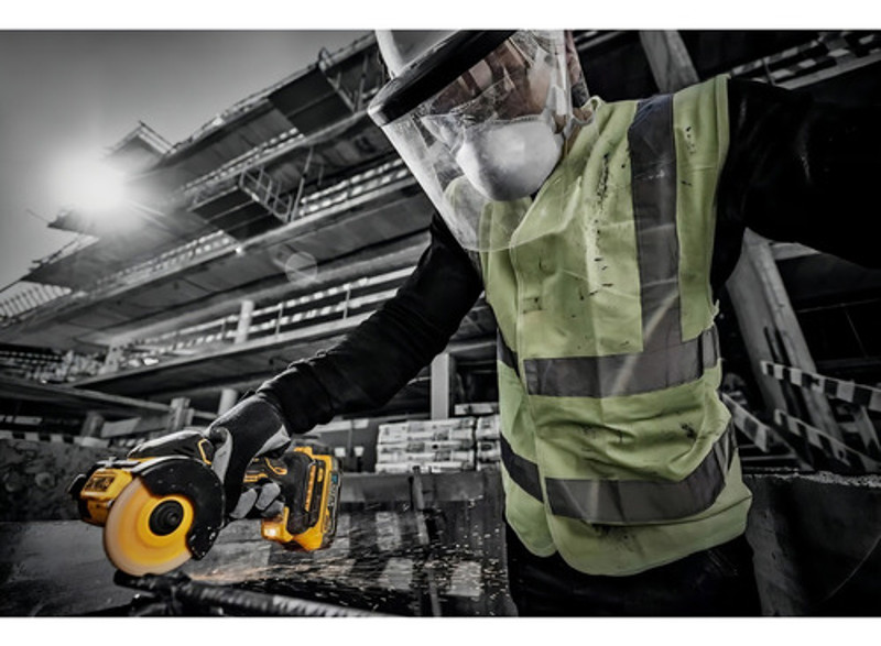 KIT 02 BATERIA 20V 1.7A POWERSTACK COM CARREGADOR E BOLSA DEWALT - DCBP034E2-BR