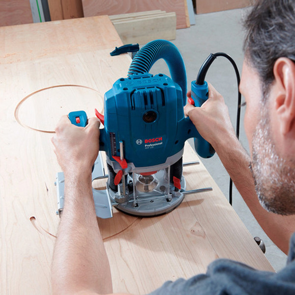 TUPIA DE COLUNA 1300W GOF130 BOSCH - 06016B70E 220V