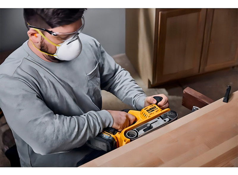 LIXADEIRA DE CINTA A BATERIA 20V MAX XR 75X530MM DEWALT - DCW220B-B3