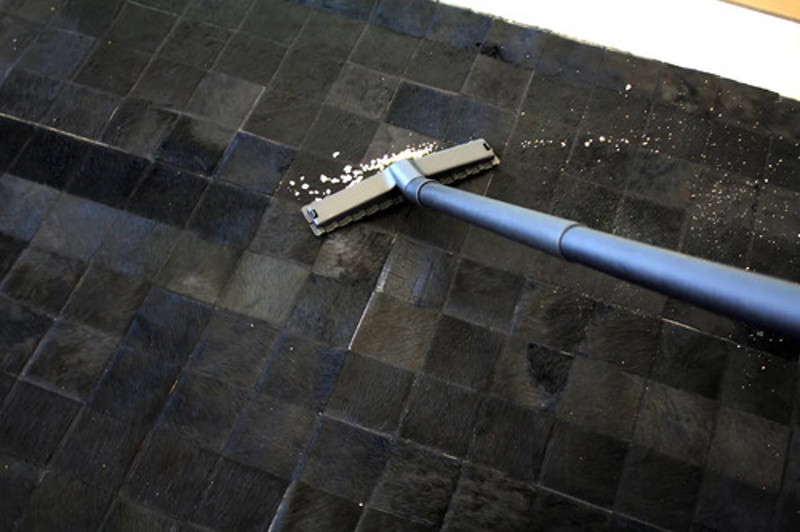 ASPIRADOR DE PO E AGUA ELETRICO COM 1400W KARCHER - NT 2000 220V