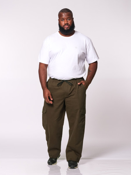 Calça Macaw 7868 Verde Musgo Plus Size Sarja Cor:verdemusgo;tamanho:gg