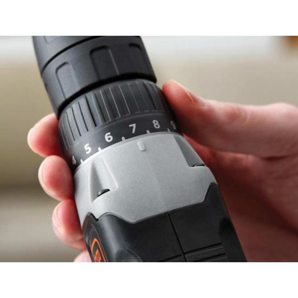 Parafusadeira/Furadeira 3/8" Black Decker BCD702C1-BR 20v Bivolt