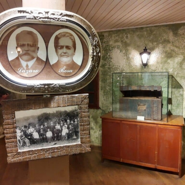 Tour Maria Fumaça coletivo