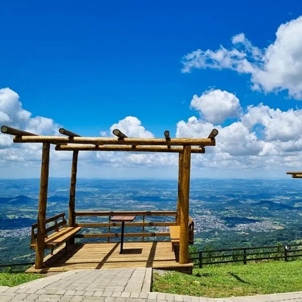 Tour Rota das Nuvens