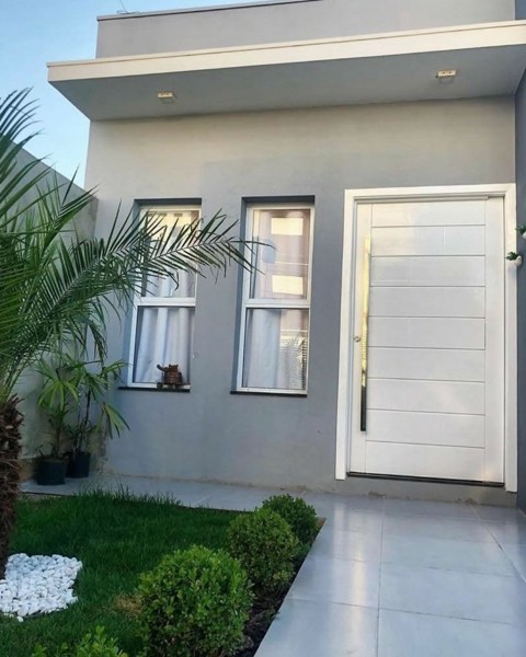 Porta lambril branco fechada 210x120