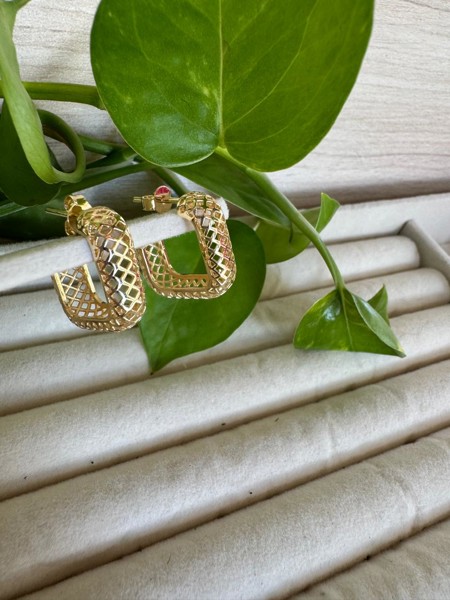 BRINCO ARGOLA QUADRADO COMEIA