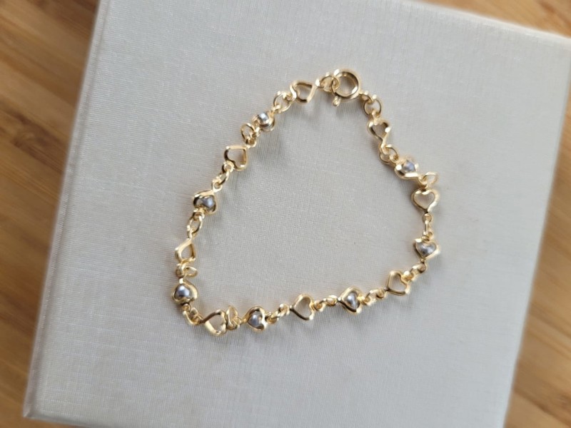 PULSEIRA CORAÇÕES COM PEROLA