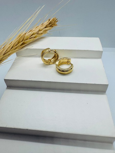 BRINCO ARGOLA COM LISTRA CRAVEJADA