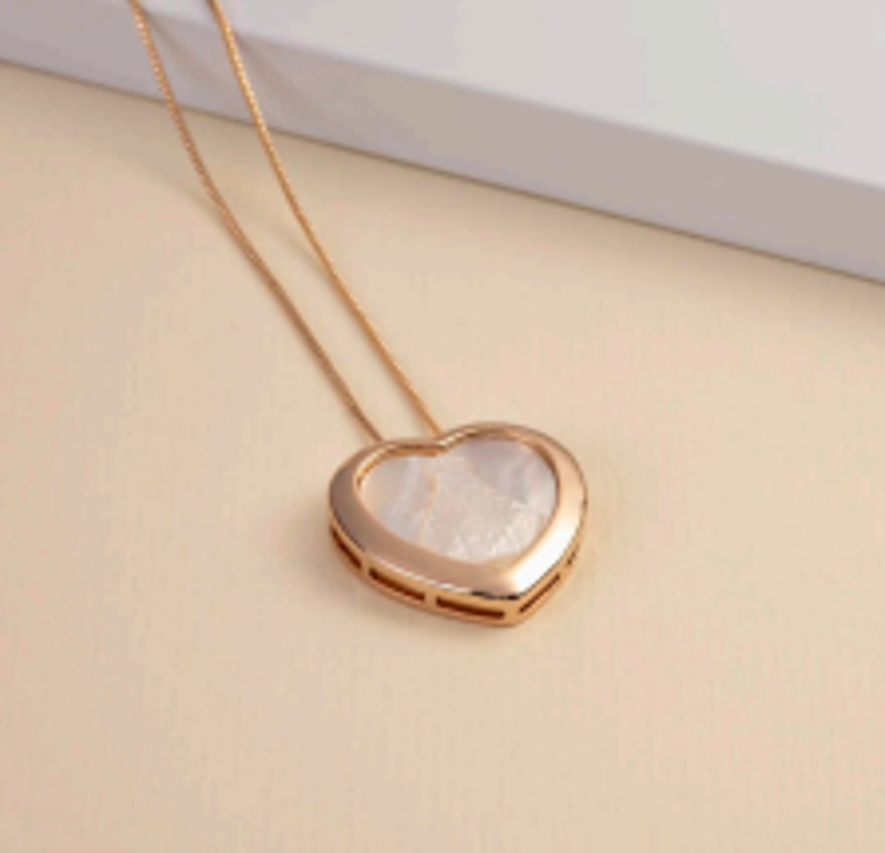 COLAR CORAÇÃO NOSSA SENHORA MADREPEROLA 