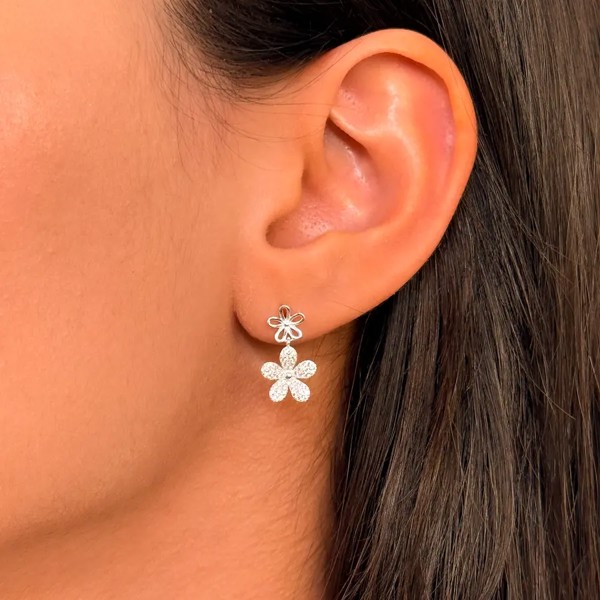 BRINCO DUAS FLORES  PRATA 925