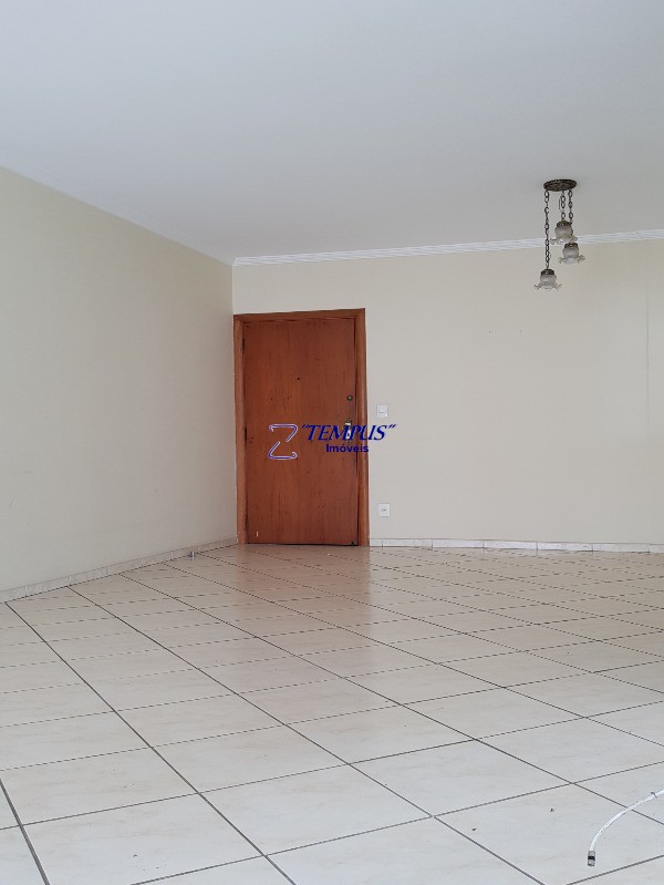 Apartamento para alugar com 3 quartos, 96m² - Foto 6