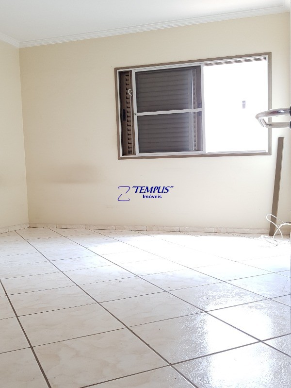 Apartamento para alugar com 3 quartos, 96m² - Foto 14