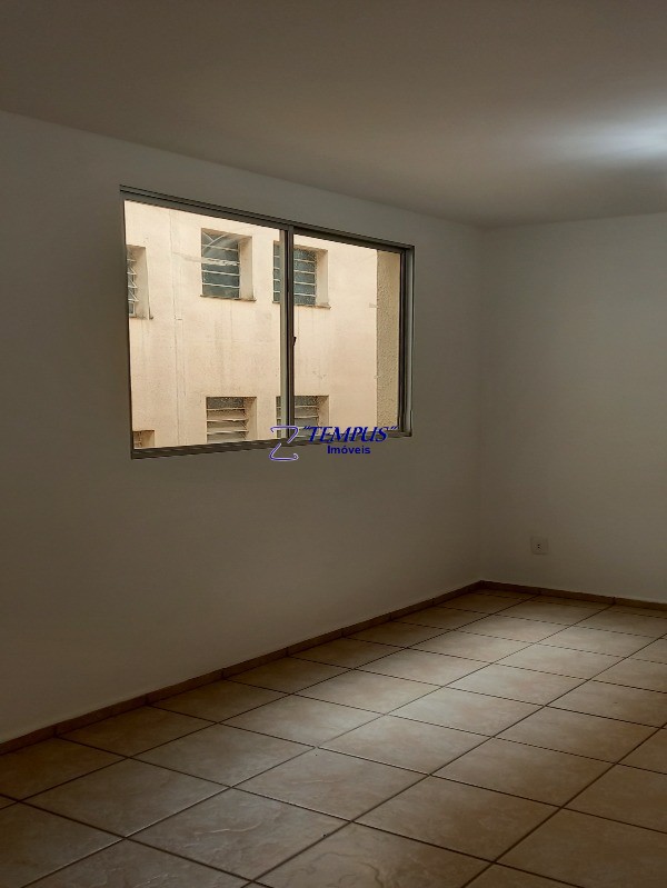 Apartamento à venda com 2 quartos, 46m² - Foto 3