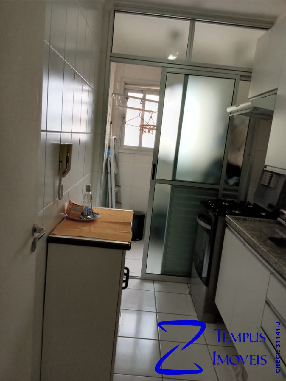 Apartamento para alugar com 3 quartos, 83m² - Foto 2