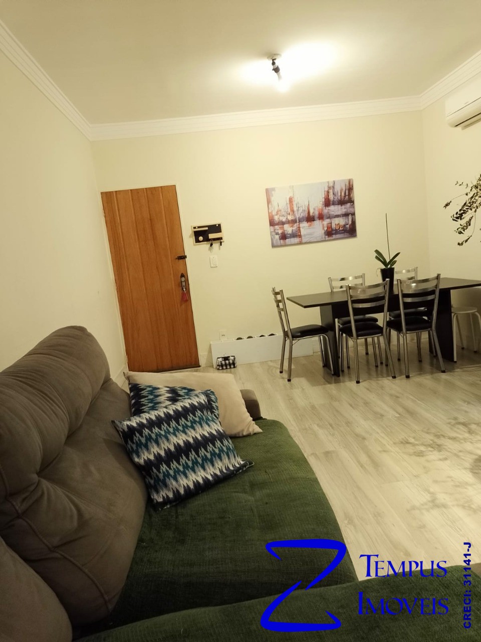 Apartamento à venda com 2 quartos, 68m² - Foto 1