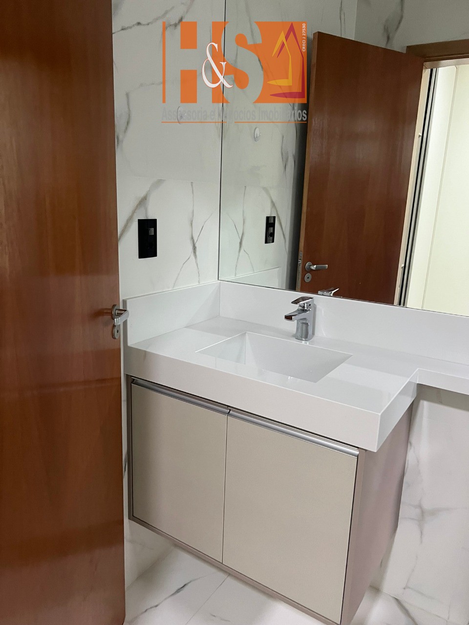 Casa de Condomínio para alugar com 3 quartos, 200m² - Foto 18