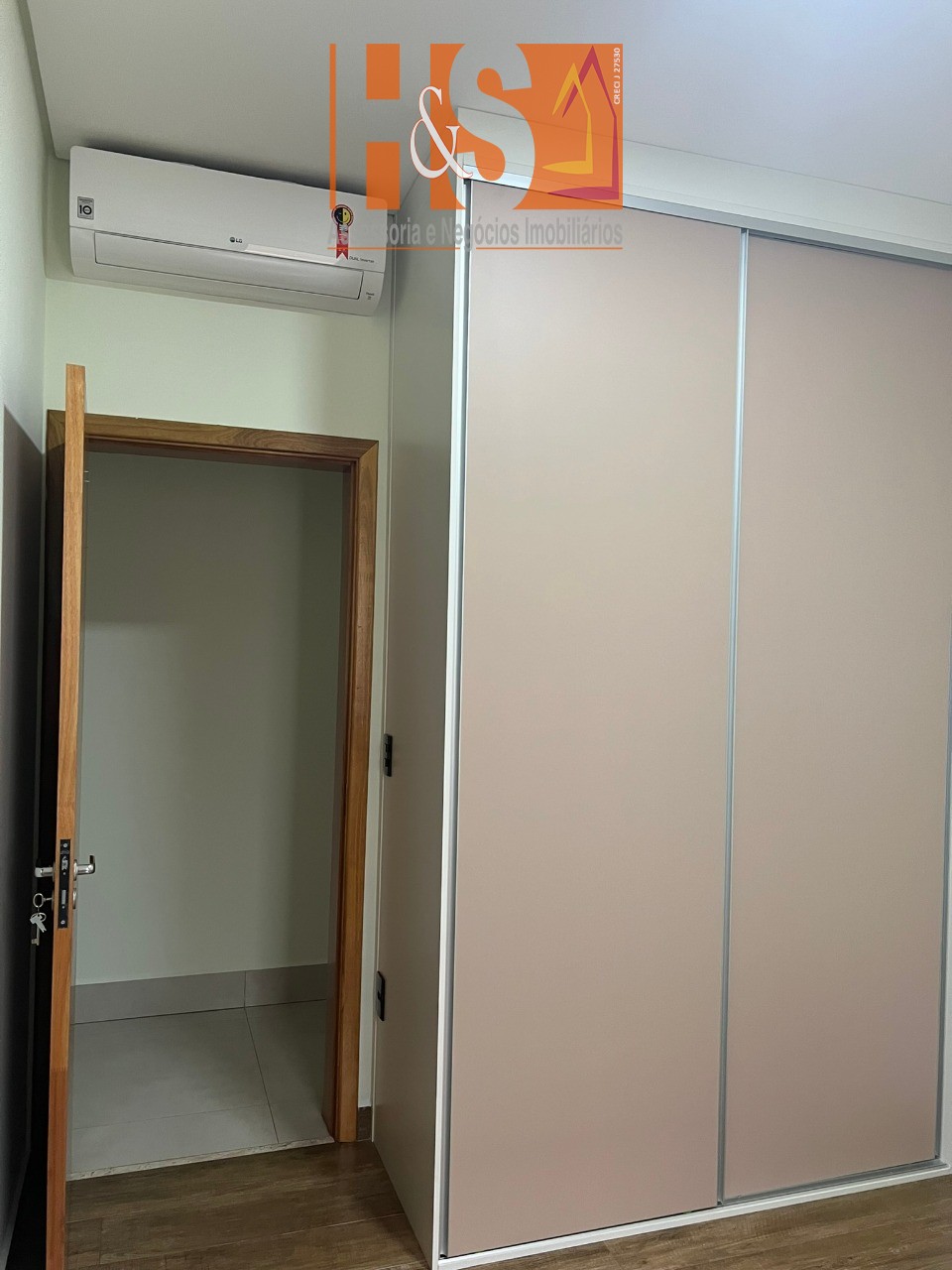 Casa de Condomínio para alugar com 3 quartos, 200m² - Foto 9