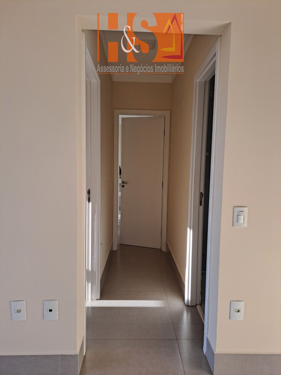Apartamento para alugar com 2 quartos, 62m² - Foto 12