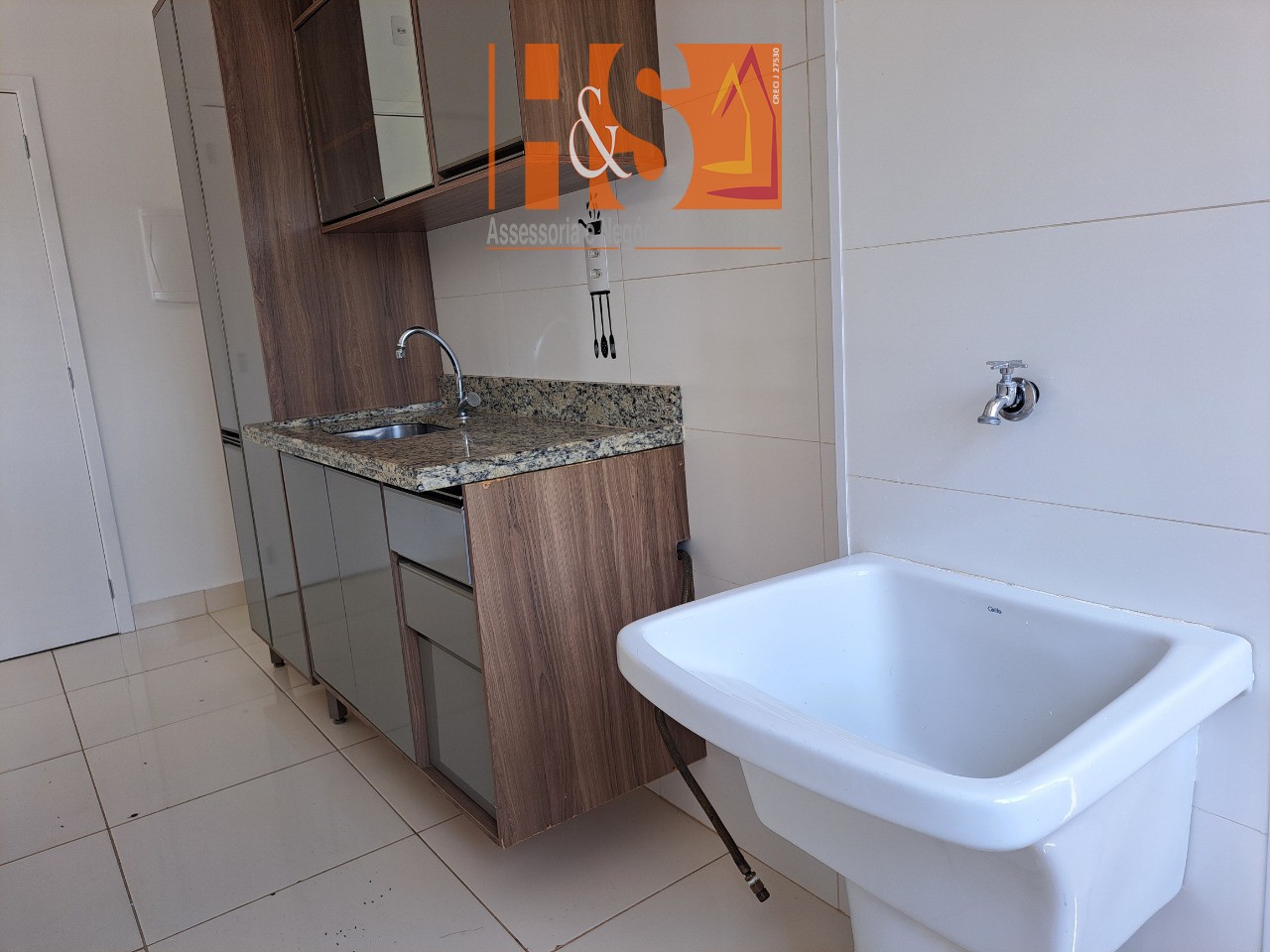 Apartamento para alugar com 2 quartos, 55m² - Foto 9