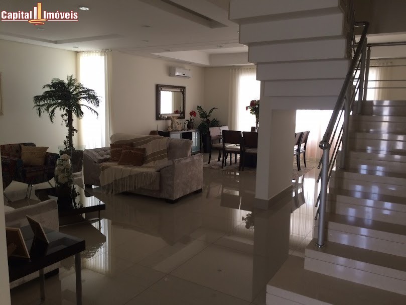 Casa, 4 quartos - Foto 1